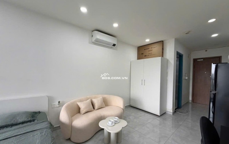 Chung cư Sky Center, dạng office, Nội thất, 45m2, 1PN, 11tr5/th.