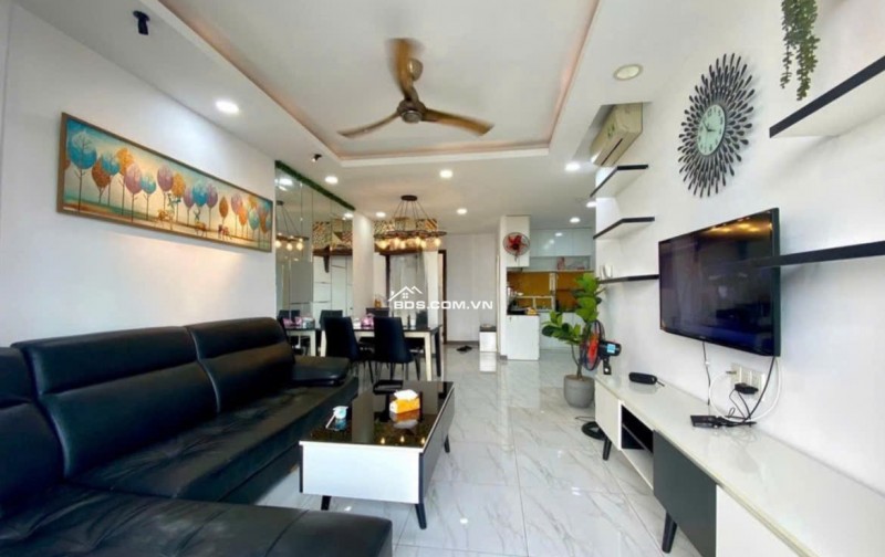 C/c Phúc Yên 2, Phan Huy Ích, Tân Bình, 137m2, 3pn, 3wc, 12tr/tháng. Lầu 11