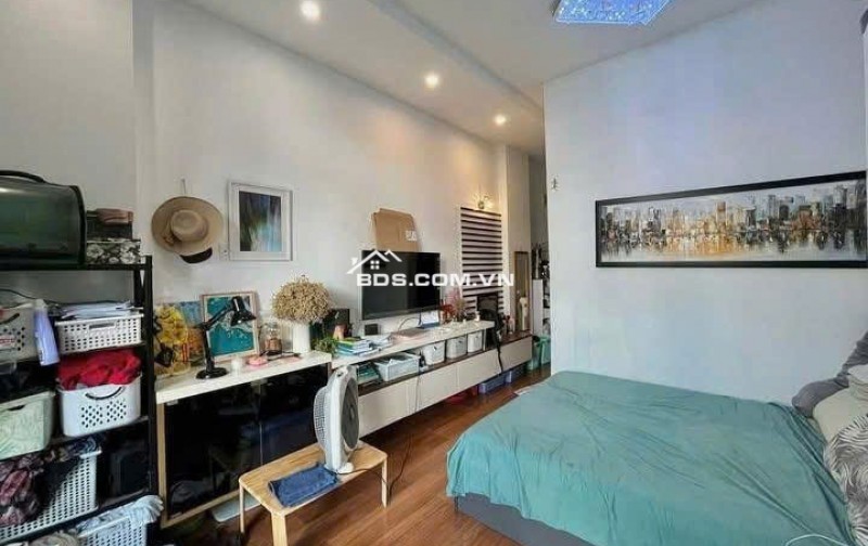 Chung cư Sky Center, Phổ Quang, P2, TB: Officetel, Nội thất mới, 11tr5/th.