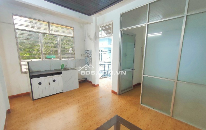 CHO THUÊ NHÀ 2TANG K/OTO NGUYỄN VĂN LINH,HẢI CHÂU TRUNG TÂM ĐÀ NẴNG_7TR