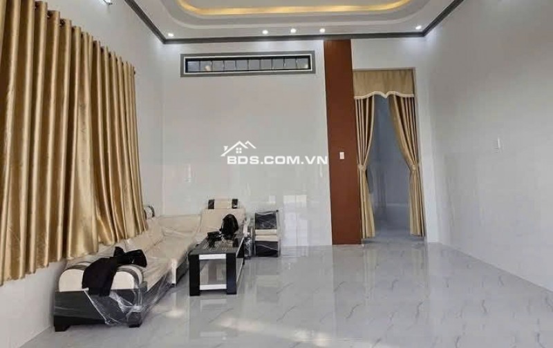 CHÚ 7 BÁN GẤP NHÀ TX- TRẢNG BÀNG – GIÁ 650 TRIỆU 114m2 SHR