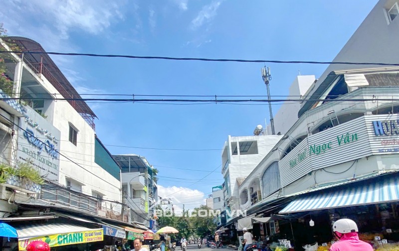 Siêu góc 139m², 3 tầng mặt tiền ngay chợ Tân Quy Q7 giá 46 tỷ