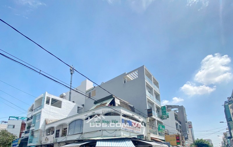 Siêu góc 139m², 3 tầng mặt tiền ngay chợ Tân Quy Q7 giá 46 tỷ