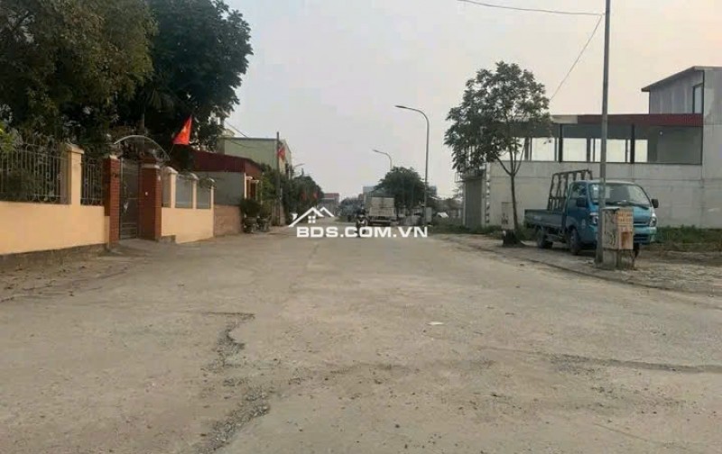 bán 80m đất khê nữ nguyen khê đối diện khu đấu giá