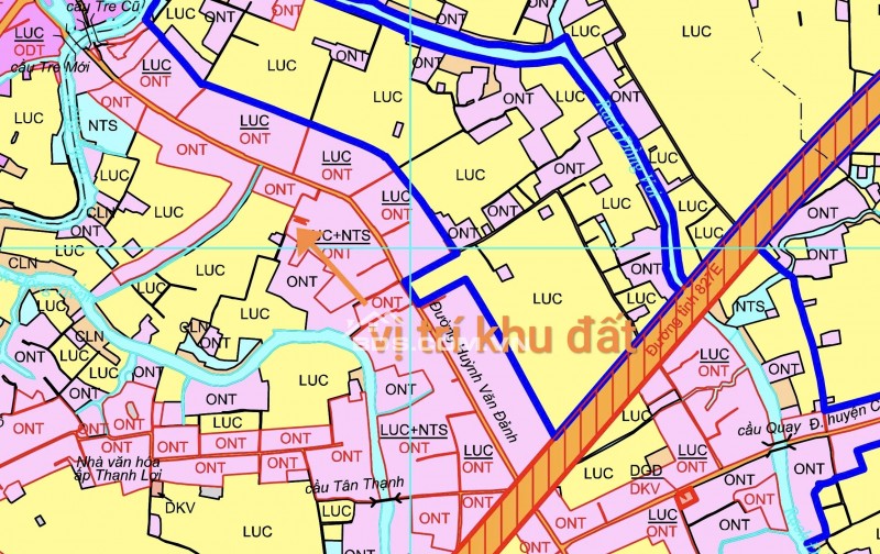 Bán lô đất thổ hai mặt tiền gần Quốc Lộ 50B giá 600 triệu