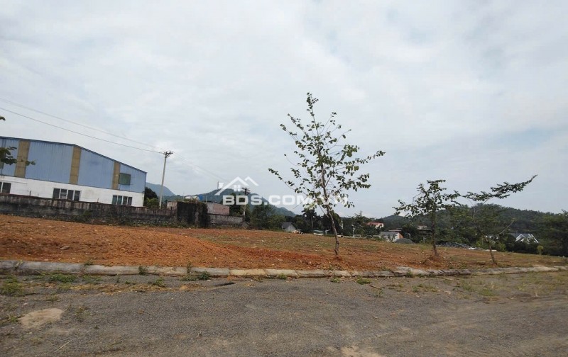 TÂM ĐIỂM NGHỈ DƯỠNG CƯ YÊN- SÁT KCN NHUẬN TRẠCH- LÔ GÓC 590M2