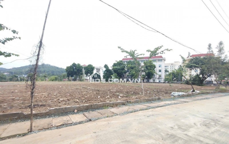 TÂM ĐIỂM NGHỈ DƯỠNG CƯ YÊN- SÁT KCN NHUẬN TRẠCH- LÔ GÓC 590M2