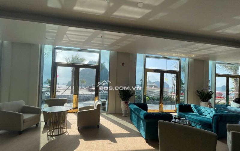 Căn ngoại giao toà A đẹp nhất Crystal Vân Đồn 34m² tầng trung, chỉ 400 triệu ký HĐMB. Giá chỉ 2.3tỷ