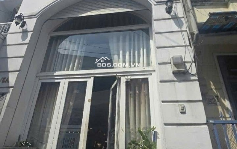 ĐỀ THÁM - P. CẦU ÔNG LÃNH- ĐẸP 4 TẦNG -  2PN LỚN 4WC - TRANG BỊ ĐẦY ĐỦ HỆ THỐNG CAMERA, LOA ÂM TRẦN - PHÙ HỢP MUA Ở, ĐẦU TƯ KINH DOANH. MT 7