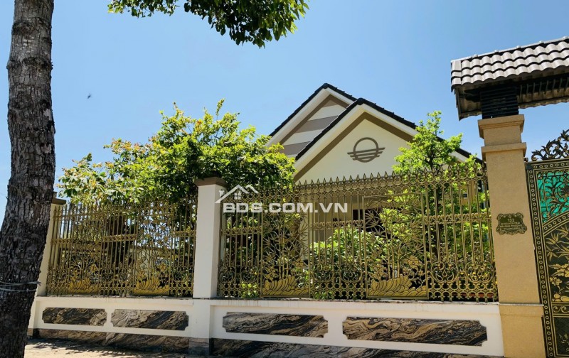 Bán gấp nhà mặt tiền đường Nguyễn Trãi, Long Điền, Bà Rịa Vũng Tàu (có Thương lượng)