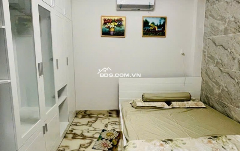 Bán nhà 5 tầng Bình Tân - Phù Hợp Gia Đình Ở Đông Người Ở