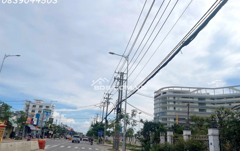 CẦN BÁN 300M2 ĐẤT THỔ CƯ MT ĐƯỜNG NGUYỄN CỮU PHÚ GẦN TRƯỜNG ĐH PHẠM NGỌC THẠCH