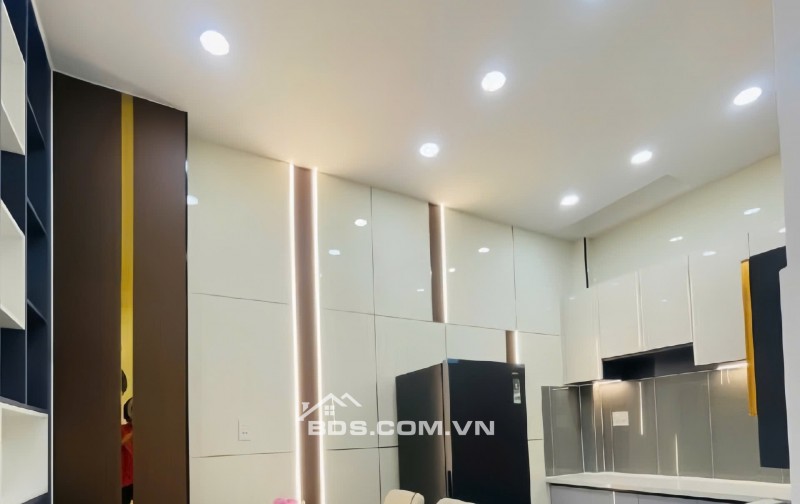 Bán nhà mới Gò Vấp, gần Lê Đức Thọ, 43m2 (4.4 x 10), 3 tầng, chỉ 5.x tỉ