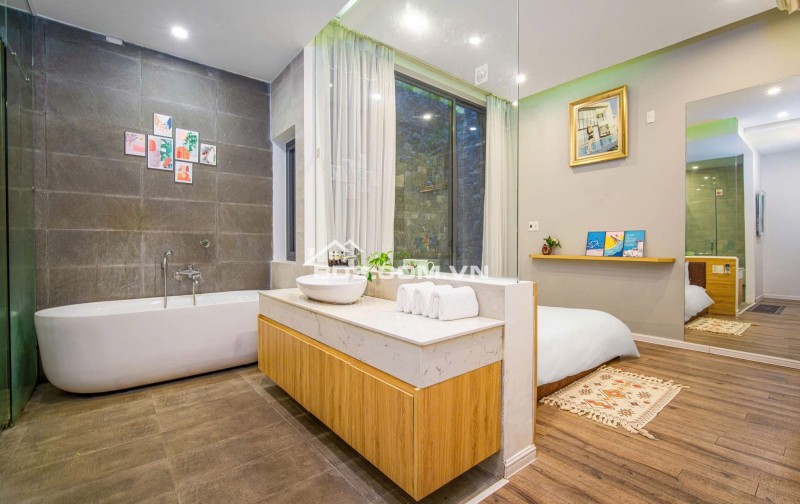 CHO THUÊ VILLA CAO CẤP 9 PHÒNG NGỦ CÓ HỒ BƠI TẠI SƠN TRÀ, ĐÀ NẴNG – VỊ TRÍ VÀNG GẦN CẦU THUẬN PHƯỚC