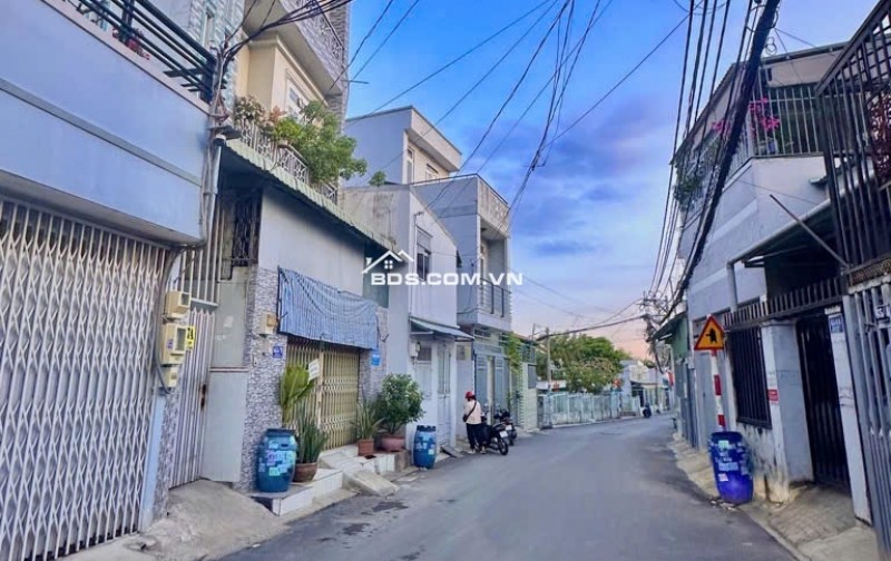 NHÀ MẶT TIỀN DT HƠN 200M2 -KV HOÀNG DIỆU 2 - F LINH CHIỂU