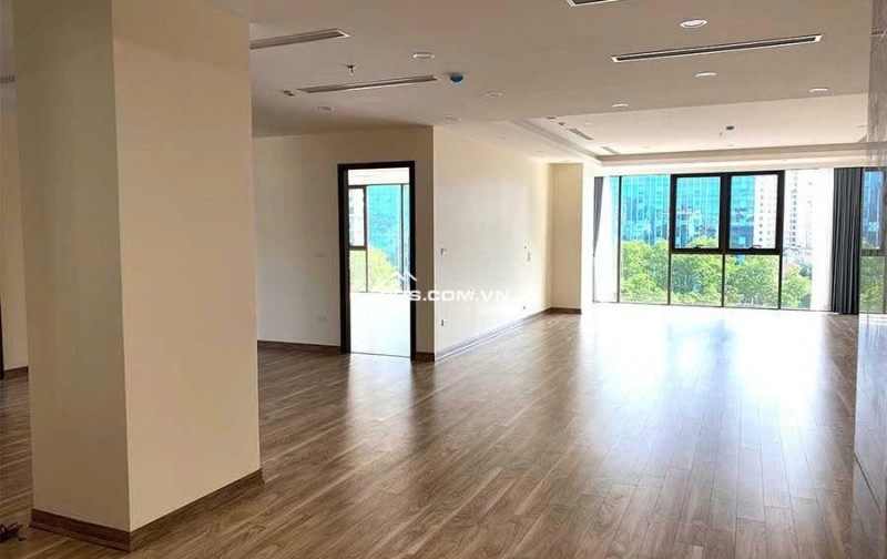 Bán Tòa Văn Phòng 9 Tầng Mặt Phố Vương Thừa Vũ, Vị Trí Đắc Địa. DT 189m2, Mt 12.04m nở hậu. Giá 140 TỶ