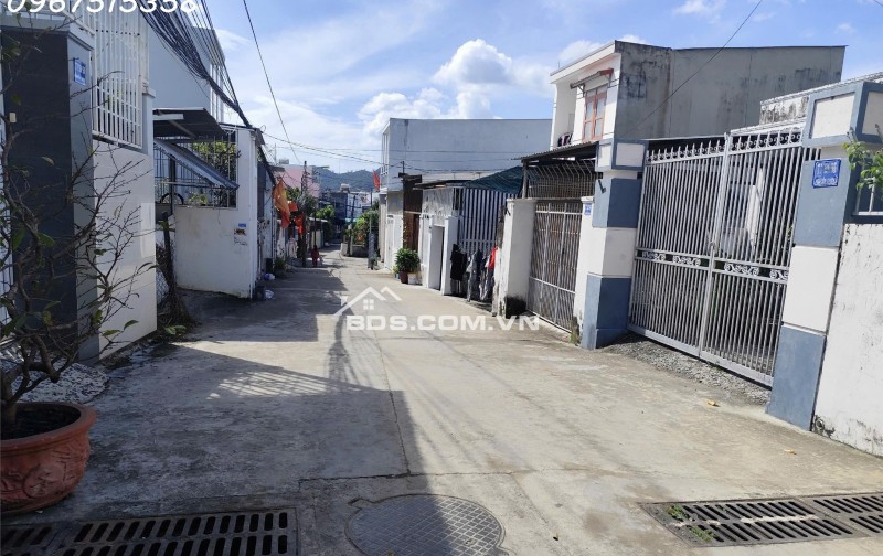 Chỉ 4,2 tỷ sở hữu ngay lô đất 98m2 . Gần biển đường oto 5m