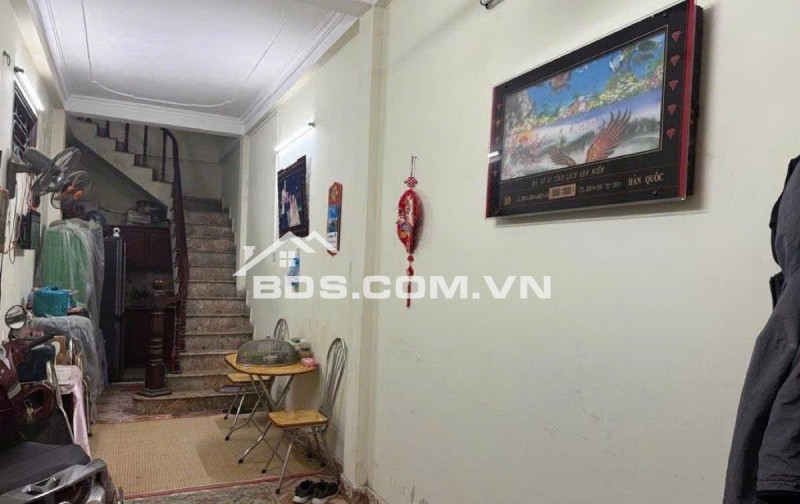 Mặt ngõ Quỳnh – ô tô đỗ cửa – lô góc – kinh doanh – sổ 28m², từ tầng 2 ~40m² – trung tâm Hai Bà Trưng – giá chỉ 8 tỷ