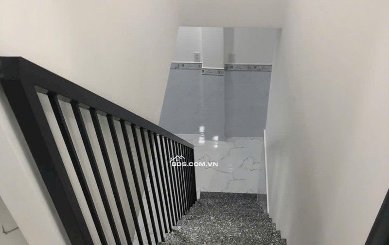 NHÀ ĐẸP-DT: 62M2- MẶT TIỀN ĐƯỜNG Ô TÔ TRÁNH–NỞ HẬU-GẦN LÊ VĂN THỊNH-QUẬN 2–CHỈ 6,8 TỶ TL