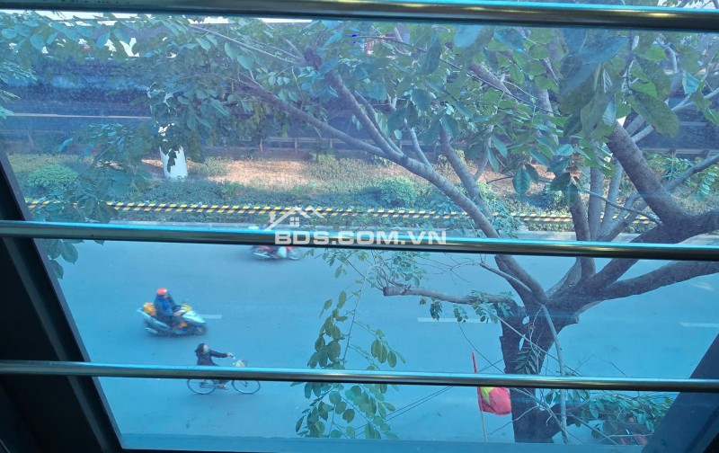 Bán Nhà Riêng 38m2, Xây 5 Tầng, Mặt Đường Phạm Văn Đồng, Bắc Từ Liêm. Hà Nội