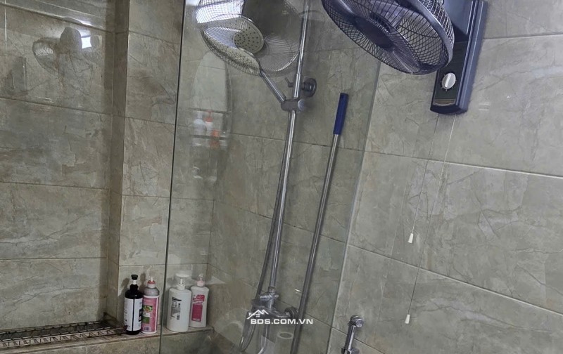 Bán Nhà Riêng 38m2, Xây 5 Tầng, Mặt Đường Phạm Văn Đồng, Bắc Từ Liêm. Hà Nội