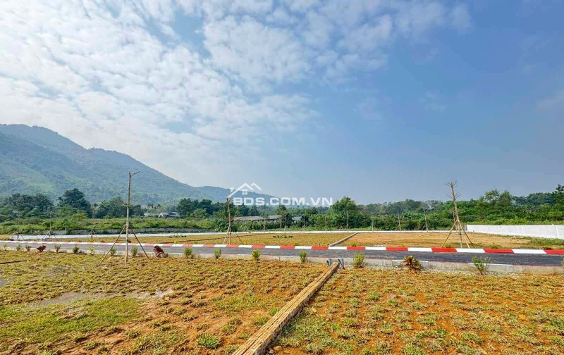 TÂM ĐIỂM NGHỈ DƯỠNG CƯ YÊN- SÁT KCN NHUẬN TRẠCH- LÔ GÓC 590M2