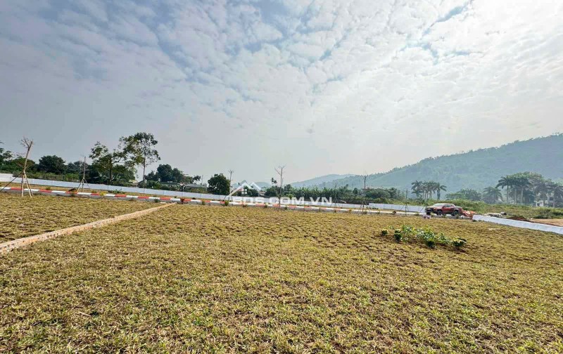 TÂM ĐIỂM NGHỈ DƯỠNG CƯ YÊN- SÁT KCN NHUẬN TRẠCH- LÔ GÓC 590M2