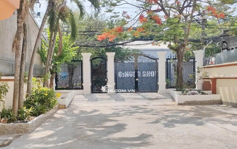 Chính chủ bán Biệt thự Hẽm Xe Hơi Bùi Văn Ba. Q7