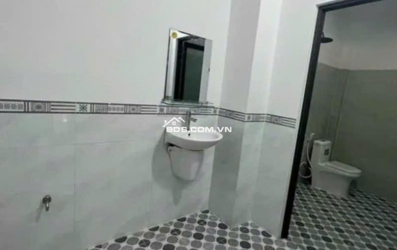  BÁN GẤP NHÀ CẤP 4 – TRUNG TÂM THỊ TRẤN CỦ CHI 880 TRIỆU 100m2