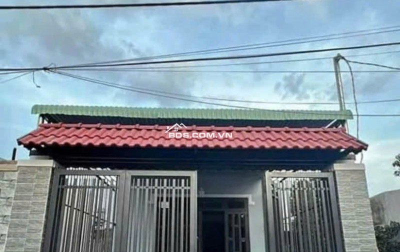  BÁN GẤP NHÀ CẤP 4 – TRUNG TÂM THỊ TRẤN CỦ CHI 880 TRIỆU 100m2