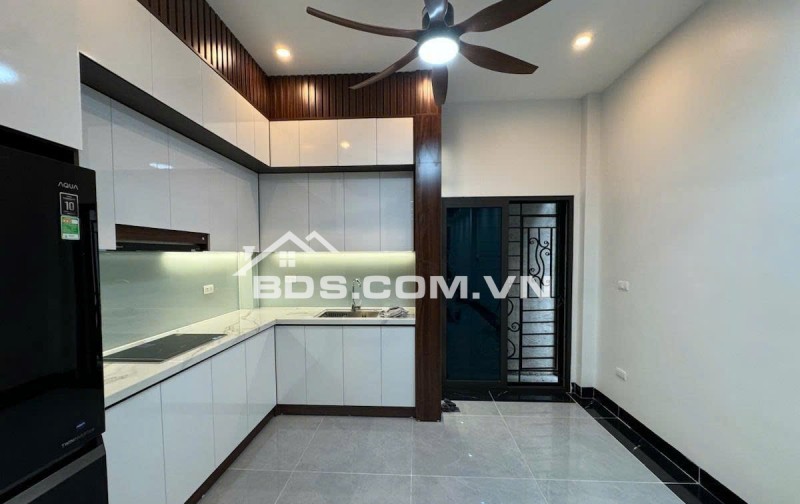 BÁN NHÀ PHÂN LÔ-LÊ TRỌNG TẤN- THANH XUÂN- 46M2- 6 TẦNG THANG MÁY – Ô TÔ VÀO NHÀ – 14.5 TỶ