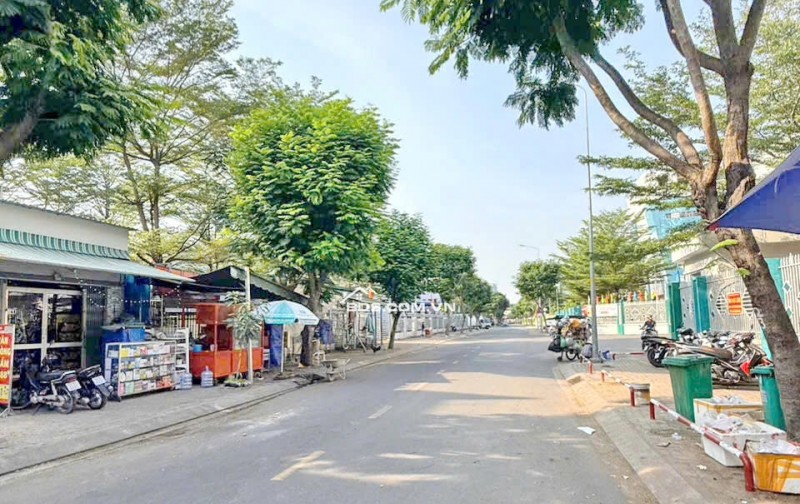 Bán 3 Lô đất liền kề Mặt Tiền Đường Số Huỳnh Tấn Phát. Quận 7