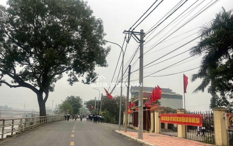 BÁN GẤP 130m2 TRUNG TÂM XÃ XÃ HẠ BẰNG CHỈ 3.2 TỶ, SÁT CNC, ĐH FPT. ĐH QUỐC GIA.