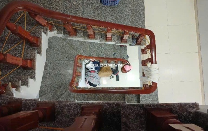 ĐÔNG NGẠC-THƯỢNG CÁT - NHÀ ĐẸP Ở NGAY - NGÕ THÔNG - 5m Ô TÔ TRÁNH - BÃI ĐỖ XE NGÀY ĐÊM.