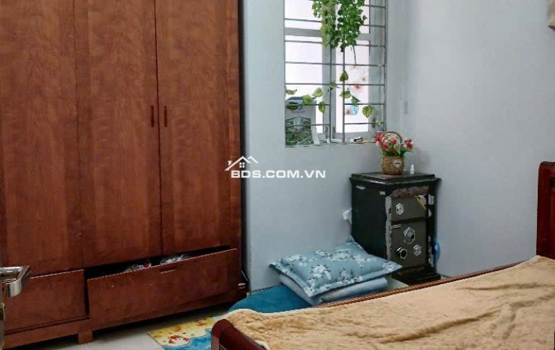 ĐÔNG NGẠC-THƯỢNG CÁT - NHÀ ĐẸP Ở NGAY - NGÕ THÔNG - 5m Ô TÔ TRÁNH - BÃI ĐỖ XE NGÀY ĐÊM.