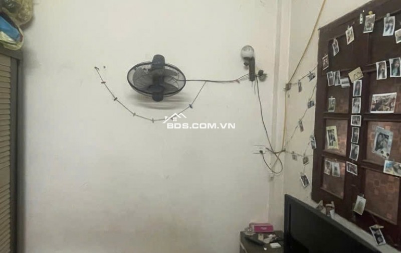 TRUNG TÂM BA ĐÌNH - MẶT PHỐ - VỈA HÈ - KINH DOANH TỐT - GIÁ HỢP LÝ - BAY NH