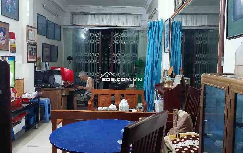 CHỦ CẦN BÁN GẤP NHÀ NGỌC KHÁNH - ĐẤT VUÔNG VẮN NHƯ TỜ A4