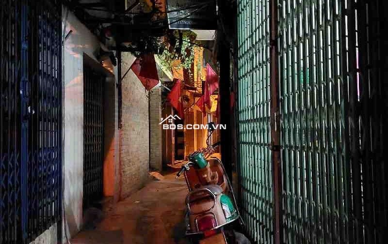 CHỦ CẦN BÁN GẤP NHÀ NGỌC KHÁNH - ĐẤT VUÔNG VẮN NHƯ TỜ A4