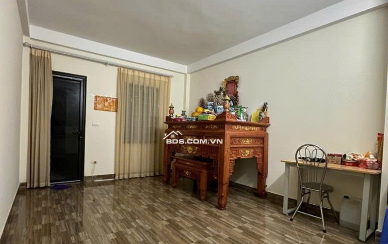 BÁN GẤP NHÀ  LĨNH NAM  GẦN CHỢ ĐẦU MỐI ĐỀN LỪ, NHÀ ĐẸP Ở NGAY DT 38M GIÁ 8X TỶ GẦN CÁC TRƯỜNG ĐẠI HỌC