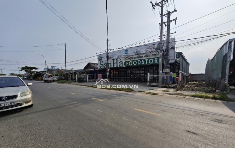 Bán lô đất thổ kế bên siêu thị San Hà Lạc Tấn giá 3 tỷ