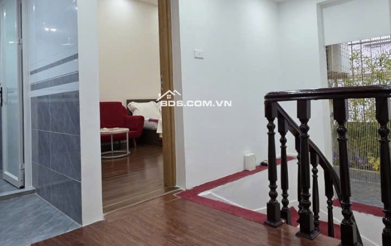 Bán nhà chính chủ ngõ Đào Tấn, diện tích rộng, 5.4 tỷ