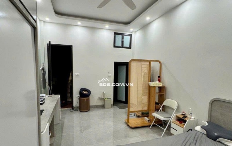 SIÊU PHẨM NHÀ ĐẸP – LẠC LONG QUÂN – GẦN HỒ TÂY – 3 NGỦ - 4WC – 34Mx4T – NHỈNH 8 TỶ.