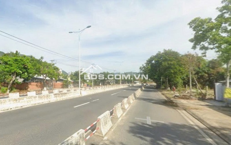 BÁN ĐẤT MT NGUYỄN TẤT THÀNH PHƯỚC ĐỒNG, NHA TRANG|1.997m² SKC,NGANG 33M NỞ HẬU 37M GIÁ 17TR/M