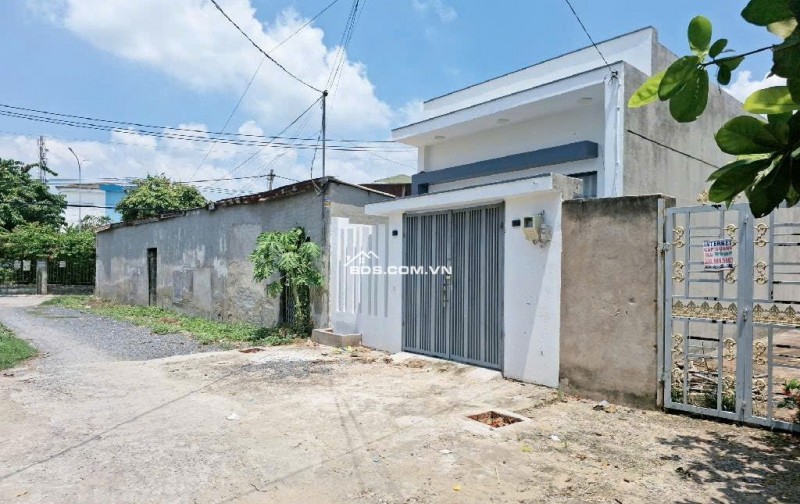 BÁN NHÀ 104M2 NGUYỄN VĂN TẠO, HẺM ÔTÔ,  CHỈ 3.99 TỶ