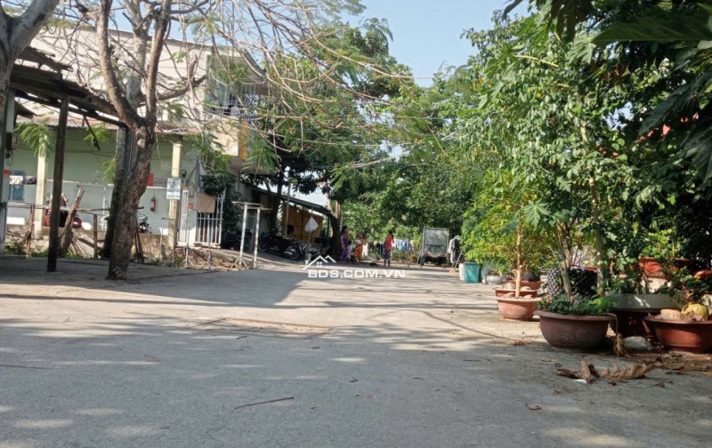 BÁN NHÀ 104M2 NGUYỄN VĂN TẠO, HẺM ÔTÔ,  CHỈ 3.99 TỶ