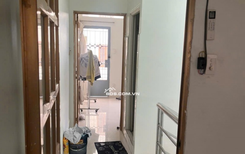 BÁN NHÀ 38M2, XH ĐỔ CỬA, 3 TẦNG, 3 PN, LIÊN TỈNH 5