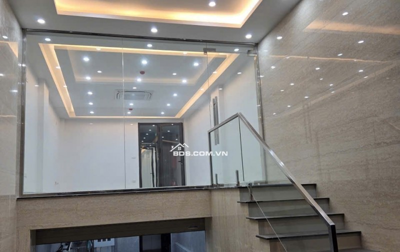 Giảm sốc-Toà Nhà Văn phòng – Nguyễn Khang – Cầu Giấy – 72m2- 9 tầng – Giá sốc 32 tỷ