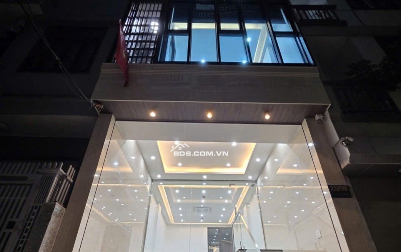 Giảm sốc-Toà Nhà Văn phòng – Nguyễn Khang – Cầu Giấy – 72m2- 9 tầng – Giá sốc 32 tỷ