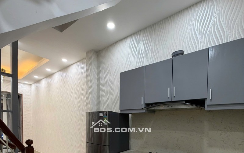 CẦN BÁN GẤP! Quận 5 - CAO ĐẠT 3 TẦNG - Hẻm thông tứ tung - GIÁ CỰC TỐT