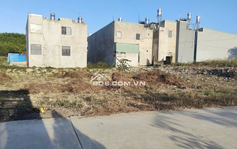 Bán Đất Phường Hố Nai.Gần Giáo Xứ Ngũ Phúc.Cách Quốc Lộ 1A 500m.Trước Tết : 1 TỶ 80